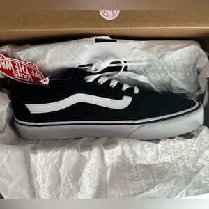 Vans Canvas Sneakers. Unworn wrong size
